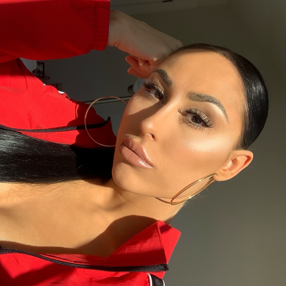 Meet your Posher, Sabrina